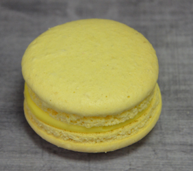 Макаруни зі смаком лимону